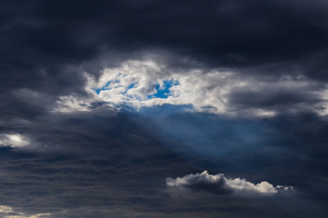 clouds-2909266_1920